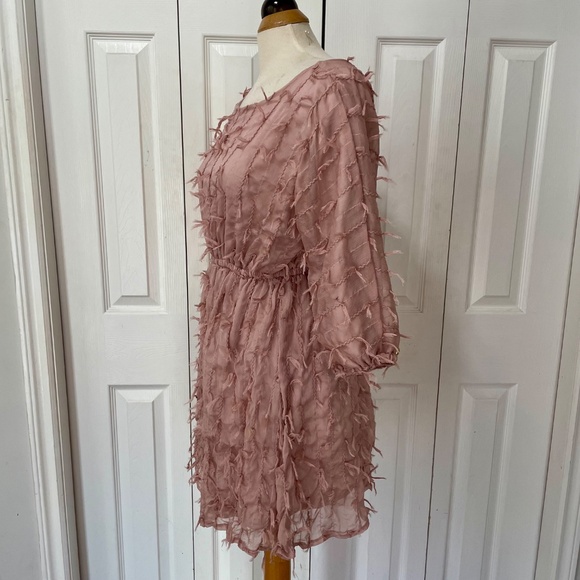 Blu Pepper Textured Pink Mini Dress with Ballon Sleeves and Elastic Waist - Picture 3 of 10